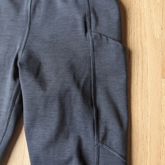 American Eagle Everything Pocket Leggings in grey size small - Picture 5 of 6
